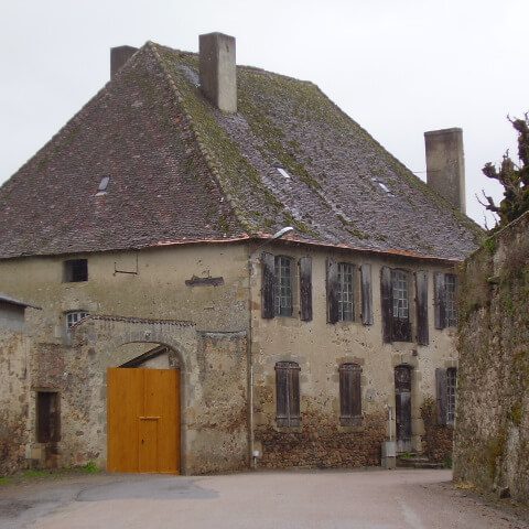 Porte cochère à deux battants avec portillon central